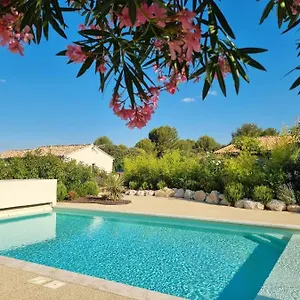 https://les-bergeries-de-saumane-gite-6-personnes-au-sein-dun.fr-provencehotel.com