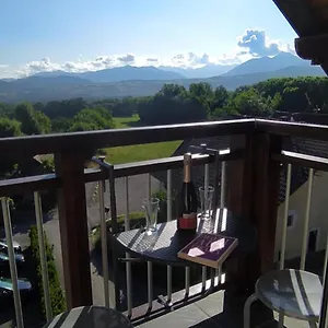 https://appartement-cosy-calme-et-propre.hotels-rhonealpes.com